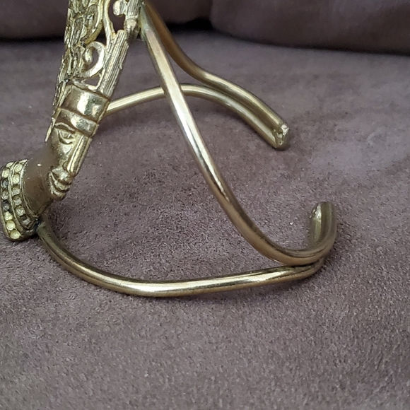Vintage Brass Queen Nefertiti Bracelet - Picture 7 of 8